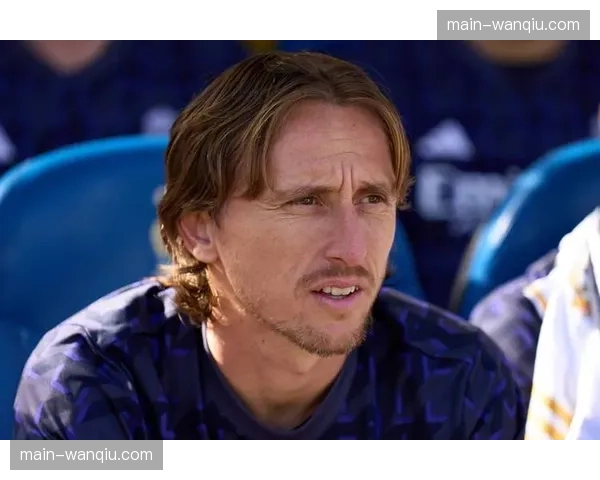 莫德里奇接受专访:谈在安切洛蒂新体系中的“自由人”角色与适应 莫德里奇接受专访:谈在安切洛蒂新体系中的“自由人”角色与适应